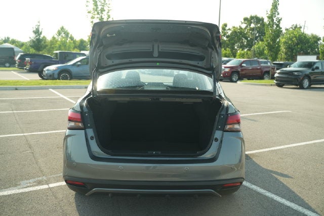 2025 Nissan Versa Sedan SV - Photo 17