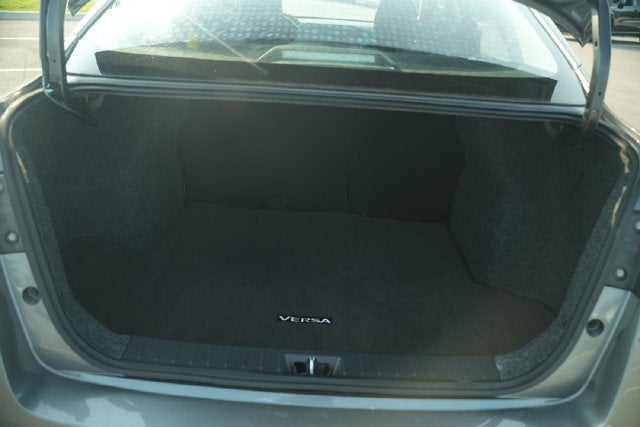 2025 Nissan Versa Sedan SV - Photo 18