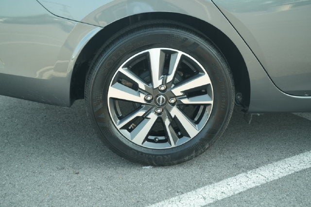 2025 Nissan Versa Sedan SV - Photo 41