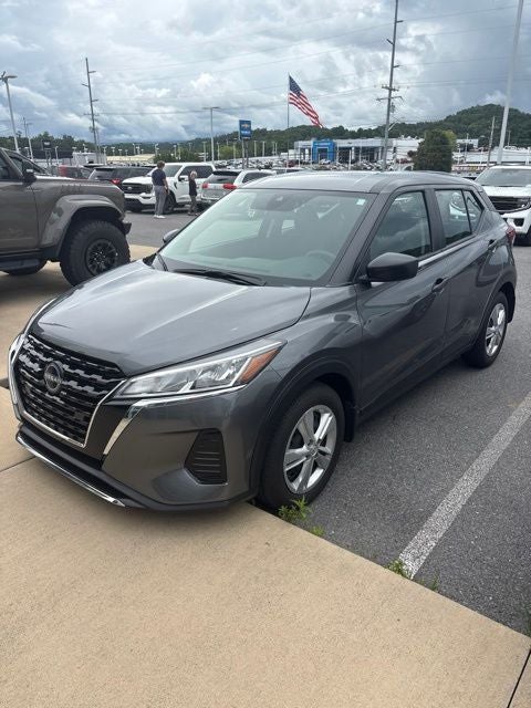 2024 Nissan Kicks S