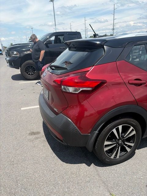 2019 Nissan Kicks SR