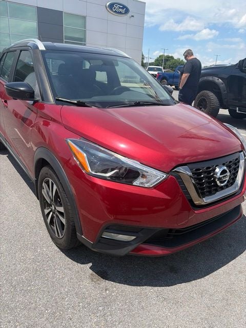 2019 Nissan Kicks SR