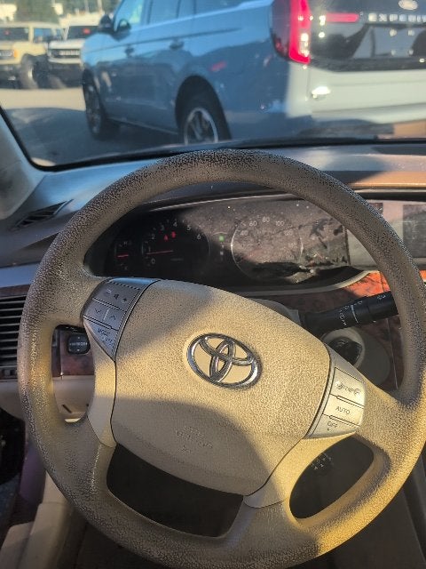 2010 Toyota Avalon XL