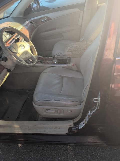 2010 Toyota Avalon XL