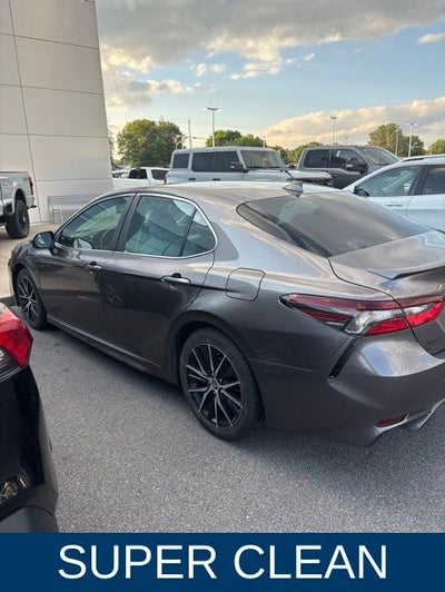 2022 Toyota Camry SE