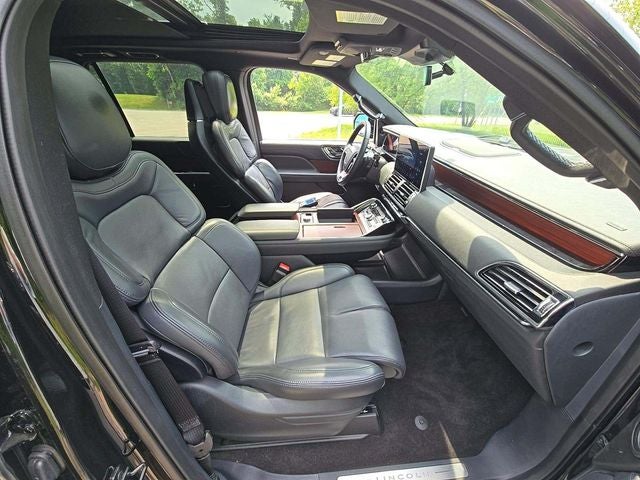 2023 Lincoln Navigator L Reserve