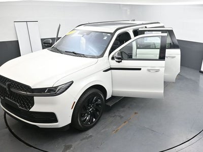 2025 Lincoln Navigator L Reserve