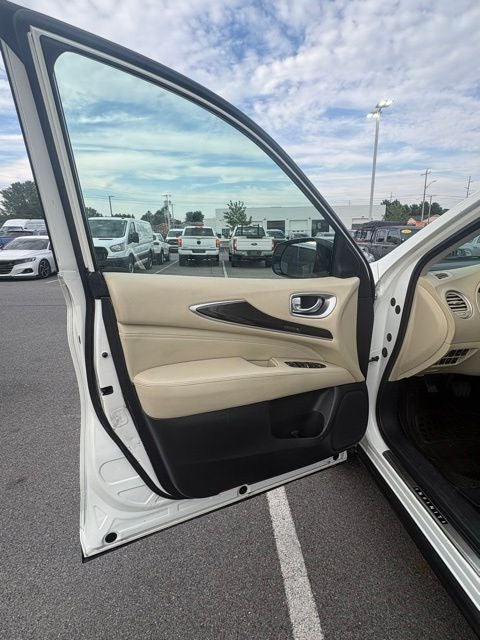 2016 INFINITI QX60 Base