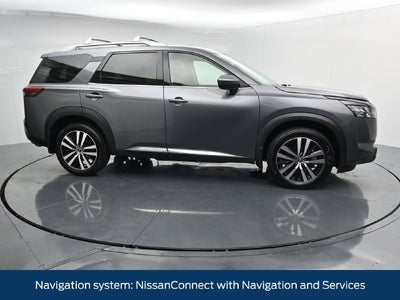 2025 Nissan Pathfinder Platinum