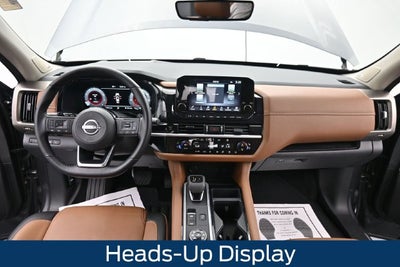2025 Nissan Pathfinder Platinum