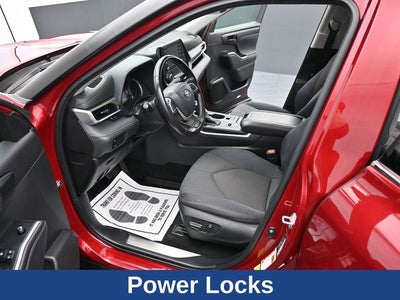 2022 Toyota Highlander Hybrid LE