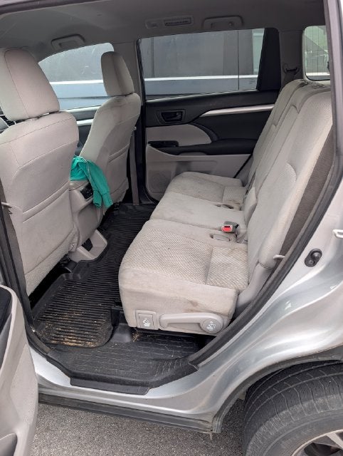 2017 Toyota Highlander LE
