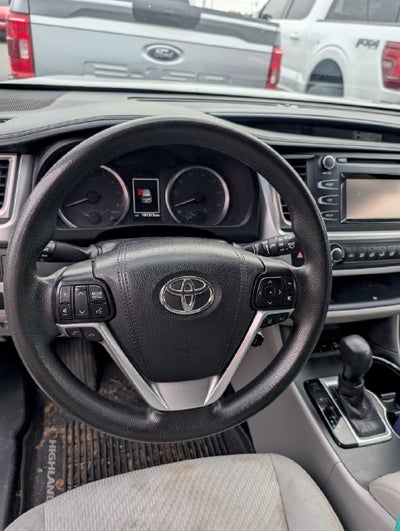 2017 Toyota Highlander LE