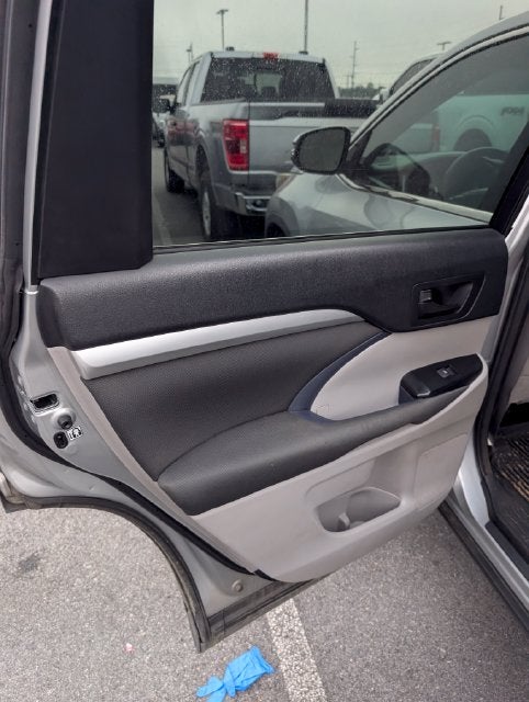2017 Toyota Highlander LE