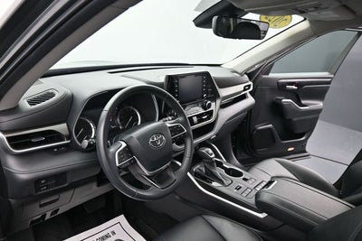 2022 Toyota Highlander XLE