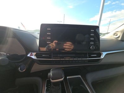 2024 Toyota Sienna XLE