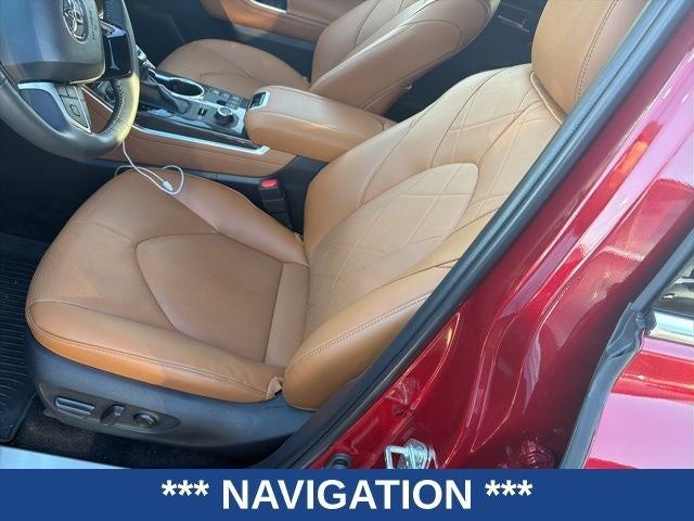 2025 Toyota Highlander Platinum