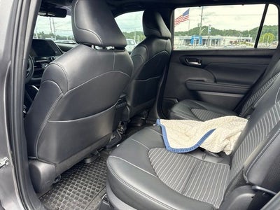 2024 Toyota Highlander XSE