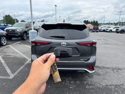 2024 Toyota Highlander XSE