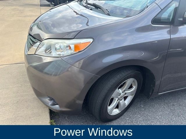 2012 Toyota Sienna LE
