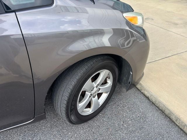 2012 Toyota Sienna LE