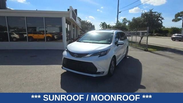 2024 Toyota Sienna XLE