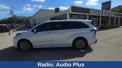 2024 Toyota Sienna XLE