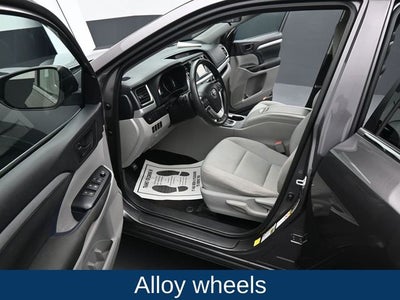 2019 Toyota Highlander LE