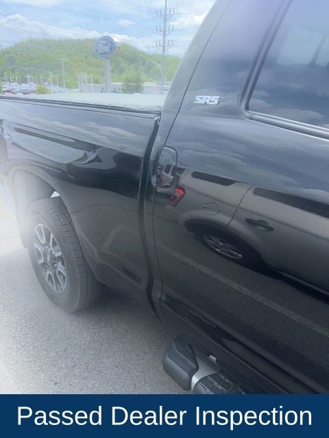 2015 Toyota Tundra SR5