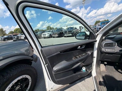 2020 Kia Sorento LX