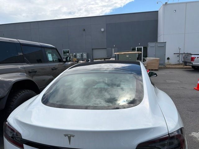2022 Tesla Model S Base
