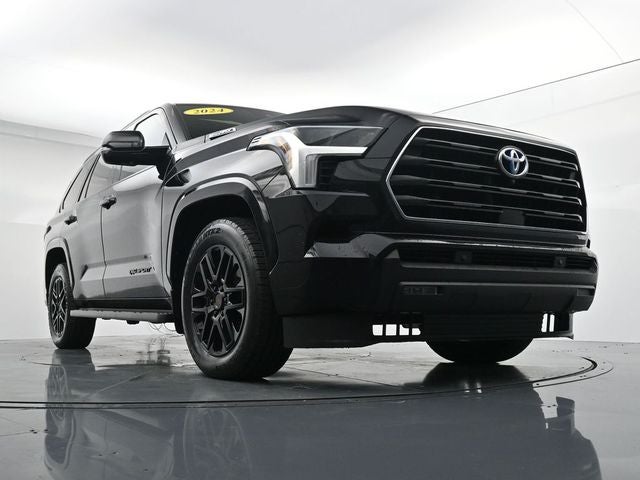 2024 Toyota Sequoia SR5