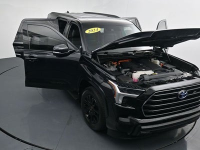 2024 Toyota Sequoia SR5