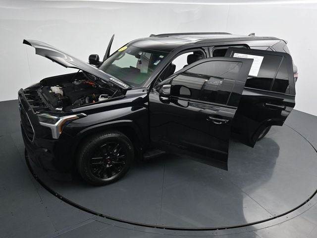 2024 Toyota Sequoia SR5
