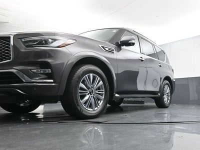 2024 INFINITI QX80 LUXE