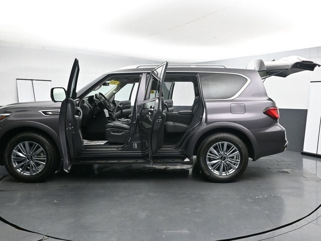 2024 INFINITI QX80 LUXE