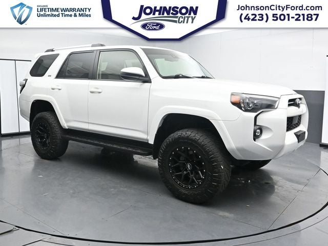 2022 Toyota 4Runner SR5