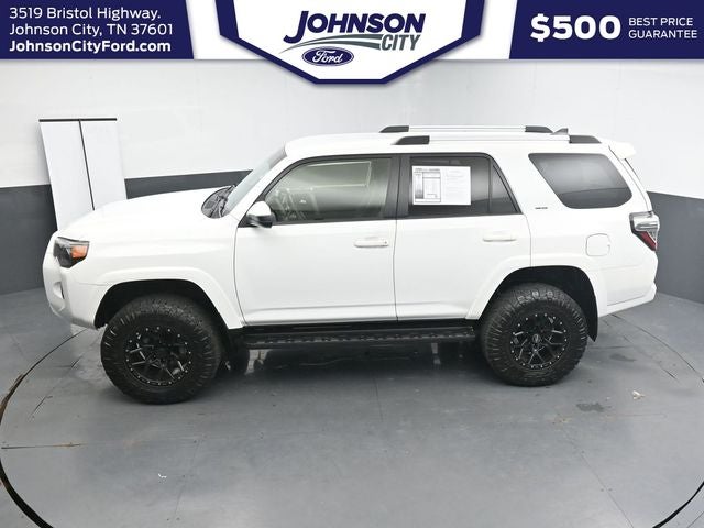 2022 Toyota 4Runner SR5