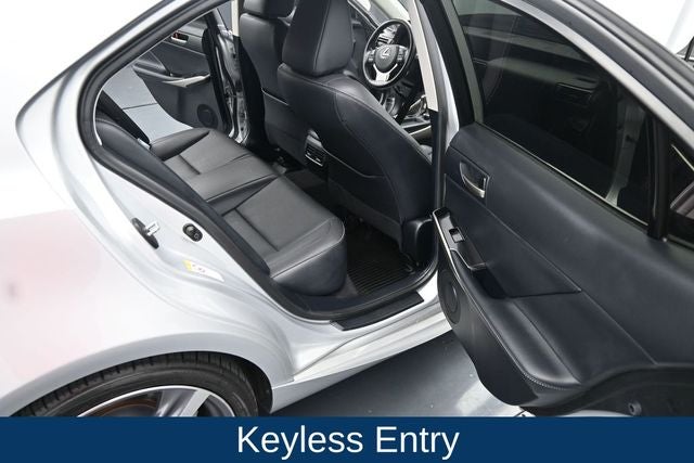 2018 Lexus IS 300