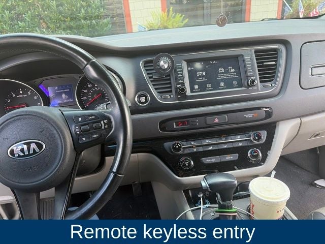 2017 Kia Sedona LX
