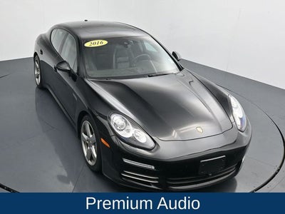 2016 Porsche Panamera 4