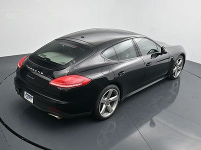 2016 Porsche Panamera 4