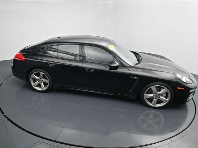 2016 Porsche Panamera 4