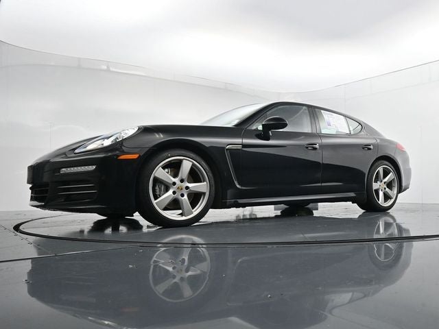 2016 Porsche Panamera 4