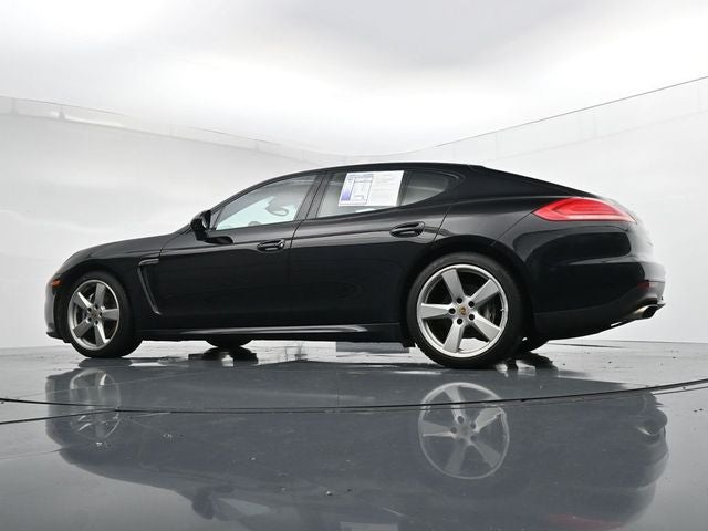 2016 Porsche Panamera 4