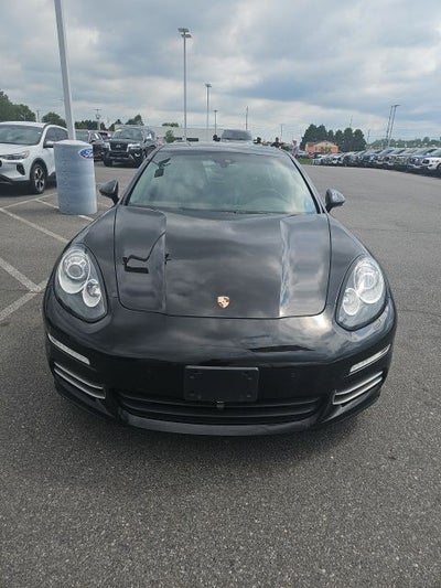 2016 Porsche Panamera 4