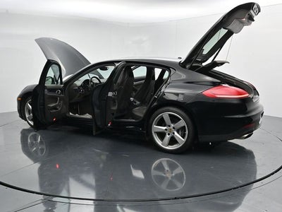 2016 Porsche Panamera 4