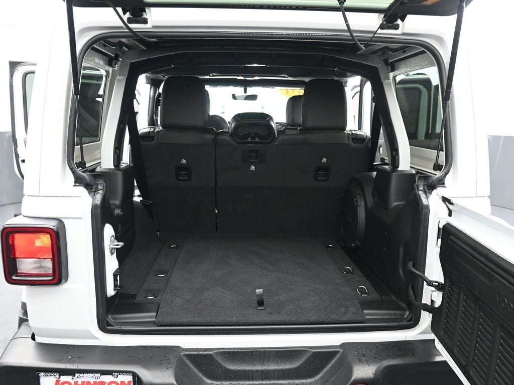 2023 Jeep Wrangler Altitude