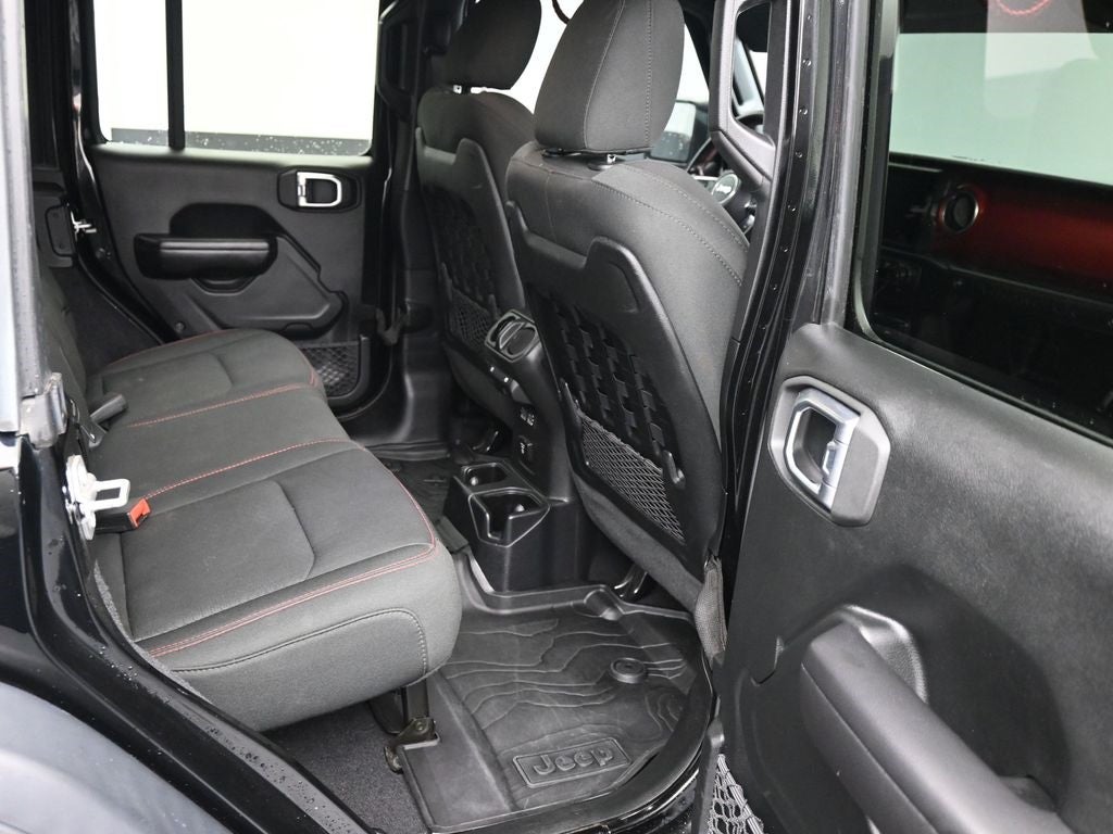 2020 Jeep Wrangler Unlimited Rubicon 6-speed