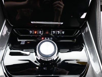 2024 Jeep Wagoneer Base